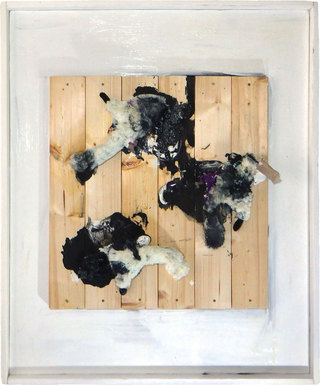 逆さ福 (trace), stuffed animal, cotton, acrylic, india ink, linseed oil  on wood panel, 95.5x77.8cm, 2015.