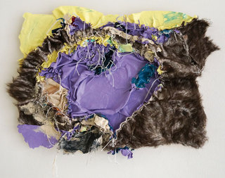 あいつらのうわべ（ミュータント）, mixed media (fake fur, acrylic, thread on cotton canvas), 38 x 48cm, 2019.