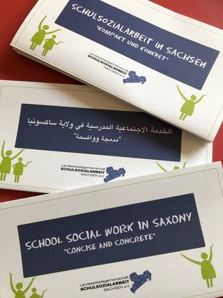 Flyer in fünf Sprachen