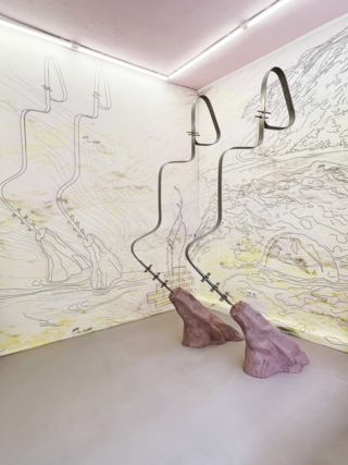 Skulptur von Anna Lena Keller oin der Ausstellung !Blind Date', Müncxhen 2023
